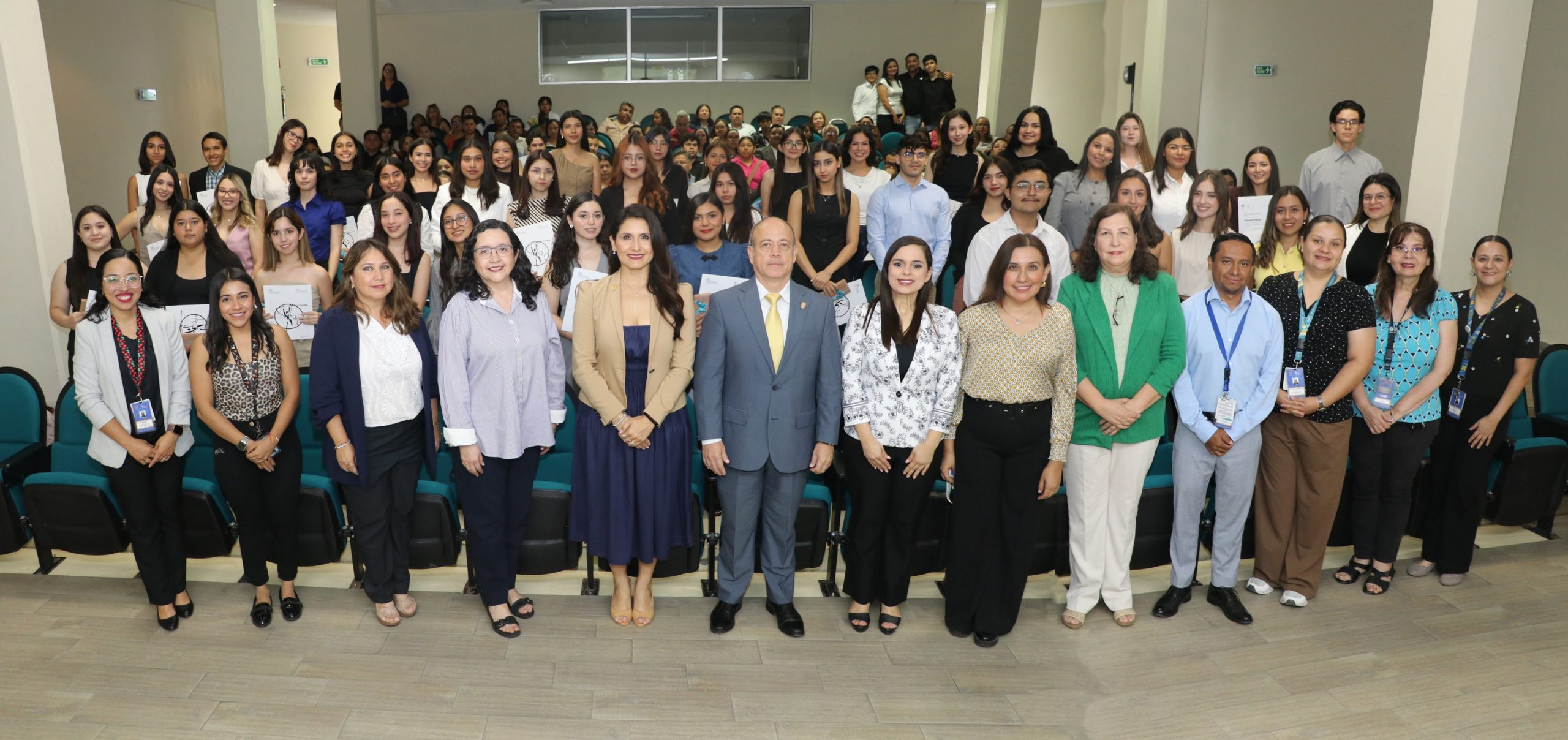 Reconocen a la Excelencia Académica de nuestra Facultad