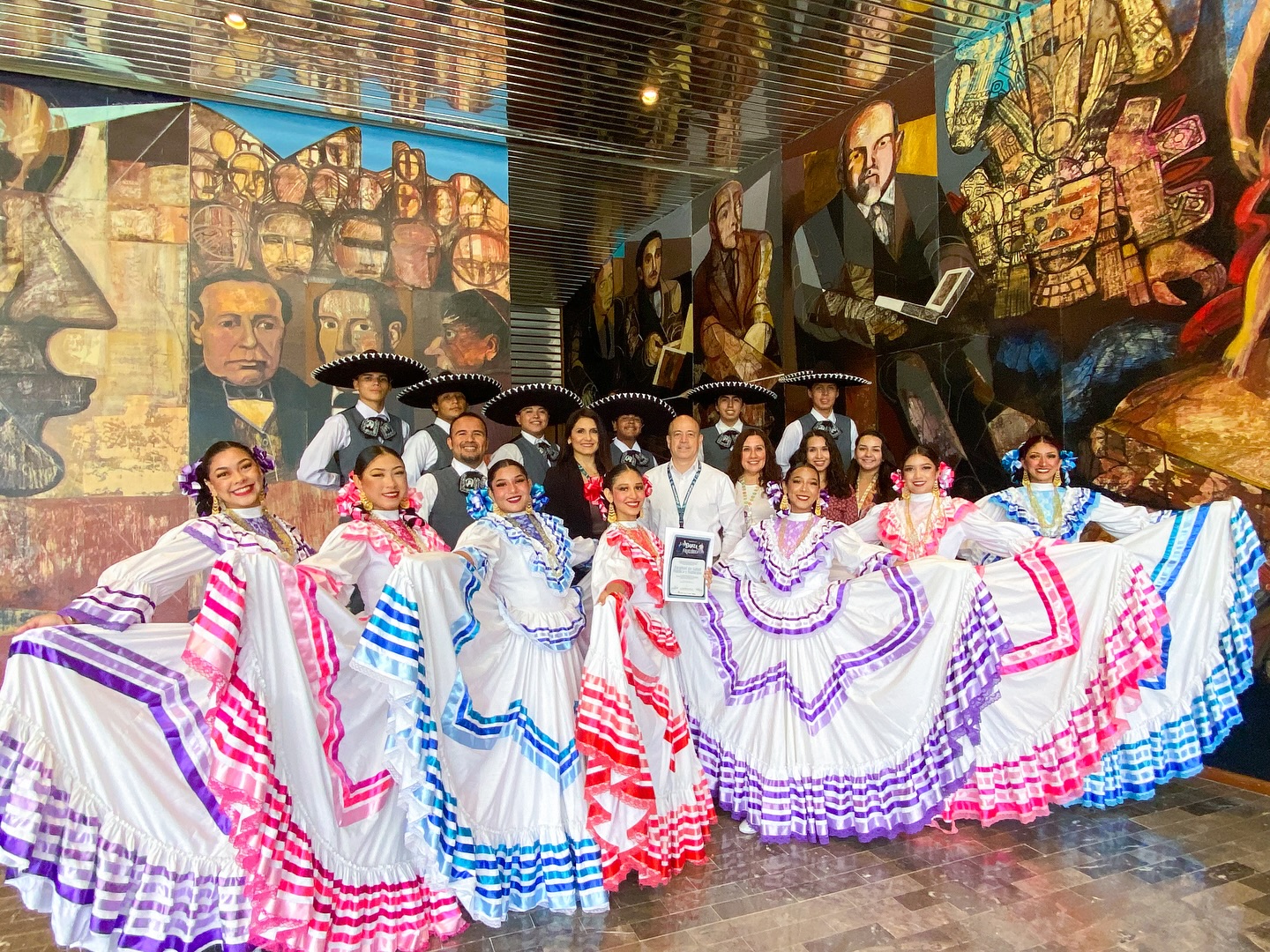 destaca participación de FaSPyN en muestra de danza folklórica Uanl